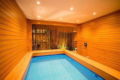 The M Pool Villas Bangkok Bts Ekkamai