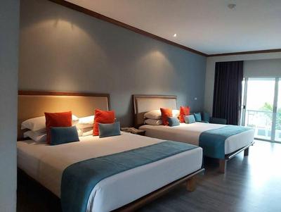 Sir James Resort