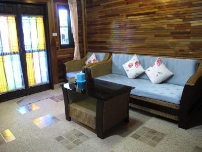 Baan Soontree Hotel