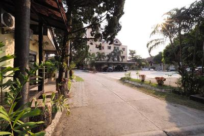 Goldenville
