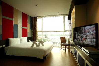 The Sunreno Serviced Apartment
