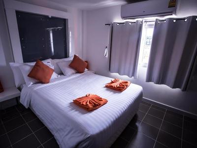 Original Orange Hotel