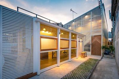 Morn Ing Hostel