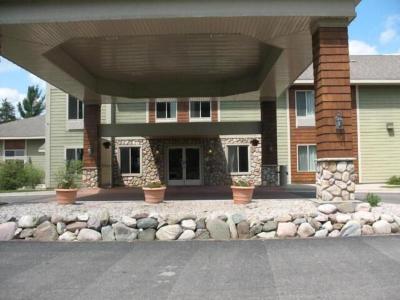 Pellston Lodge Magnuson Hotel