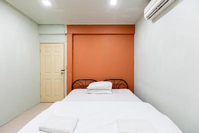 Freesia Saladaeng Silom Apartments