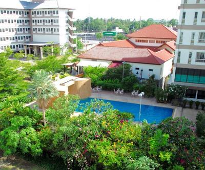 J Park Hotel