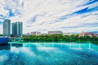 Acqua Condominium