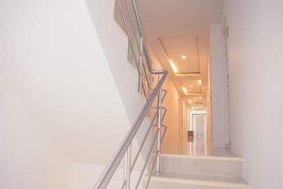S E T Thanmongkol Residence