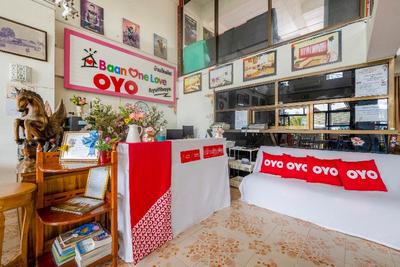 OYO 906 Bann One Love