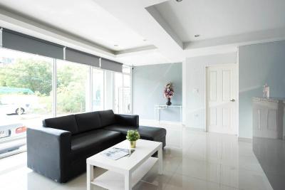 NW Serviced Apartment