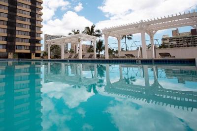 Hawaiian Monarch Hotel