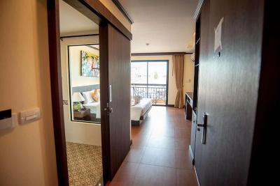 The Ld Pattaya by ZUZU