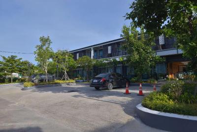 The Tamnan Pattaya Hotel Resort