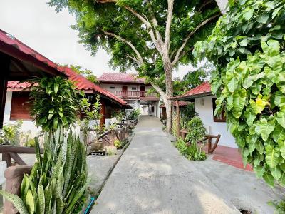 Haadrin Resort