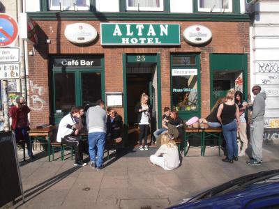 Altan Hotel