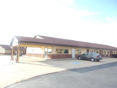 Huggy Bear Motel Warren