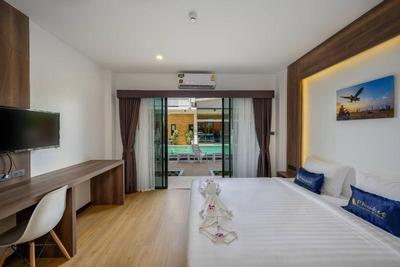 Phuket Airport Place
