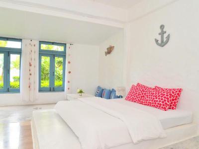 Hua Plee Lazy Beach Hotel