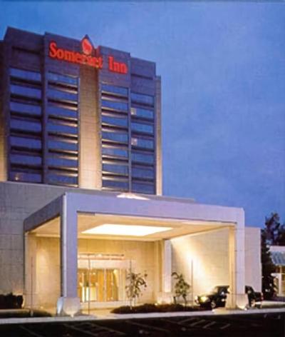 Somerset Inn