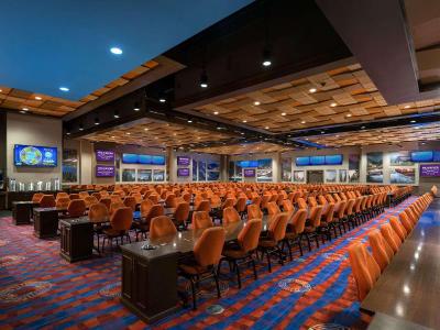 Vee Quiva Hotel Casino