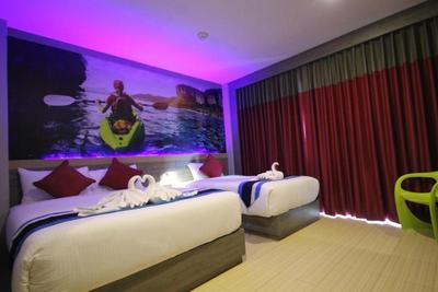 Silver Sand Suites