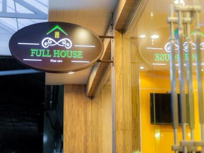 Full House Khaosan 