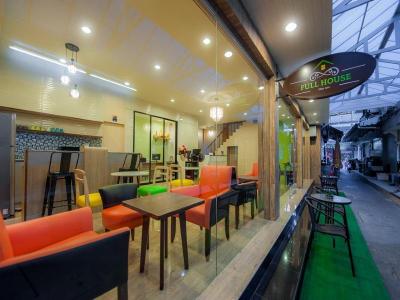 Full House Khaosan 