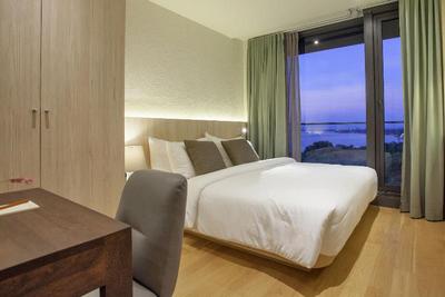 Balcony Seaside Sriracha Hotel Serviced Apartments