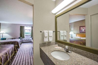 Super 8 By Wyndham Oxford