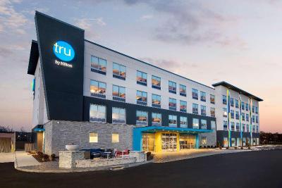 Tru by Hilton Sharonville Cincinnati