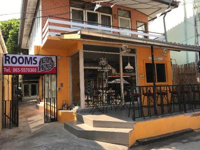 TAPHOUSE