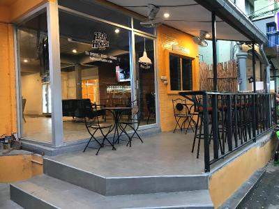 TAPHOUSE