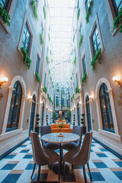 Ferman Port Hotel