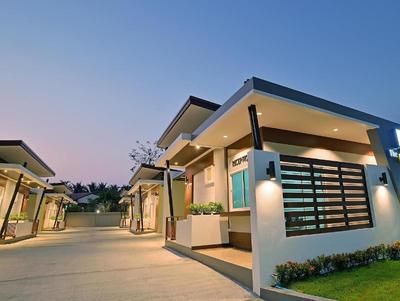 The Rich Resort