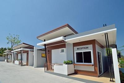 The Rich Resort