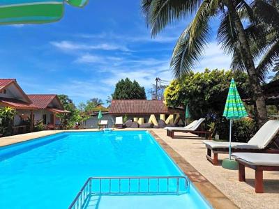 Khaolak Banana Bungalow