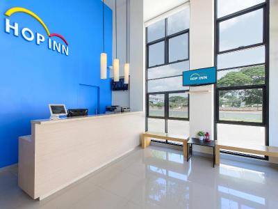 Hop Inn Mukdahan