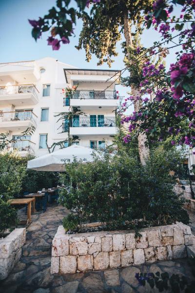 Livia Hotel