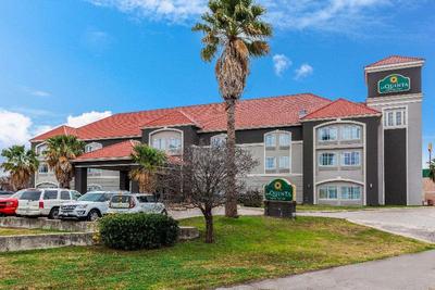 La Quinta Inn & Suites by Wyndham Seguin
