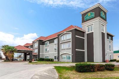 La Quinta Inn & Suites by Wyndham Seguin