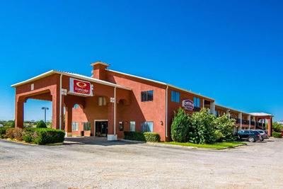 Econo Lodge Inn Suites