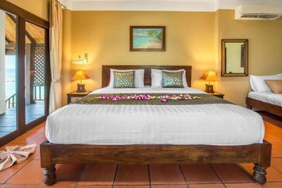 Beyond The Blue Horizon Villa Resort