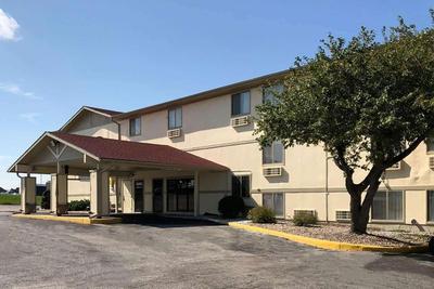 Super 8 By Wyndham Omaha Sw