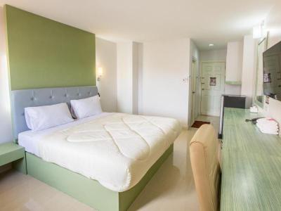 P A Thani Hotel