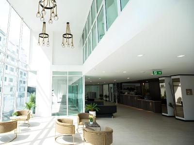 B2 Nakhonsawan Premier Hotel