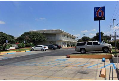 Motel 6 Austin, TX - North