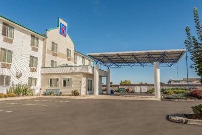 Motel 6 Redmond