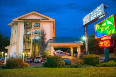 Pigeon River Inn