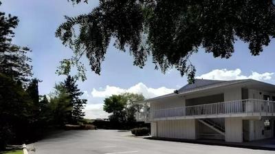Super 8 by Wyndham Woods Cross/Salt LakeCity North