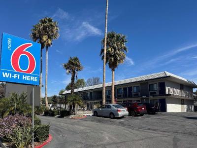 Motel 6 Simi Valley